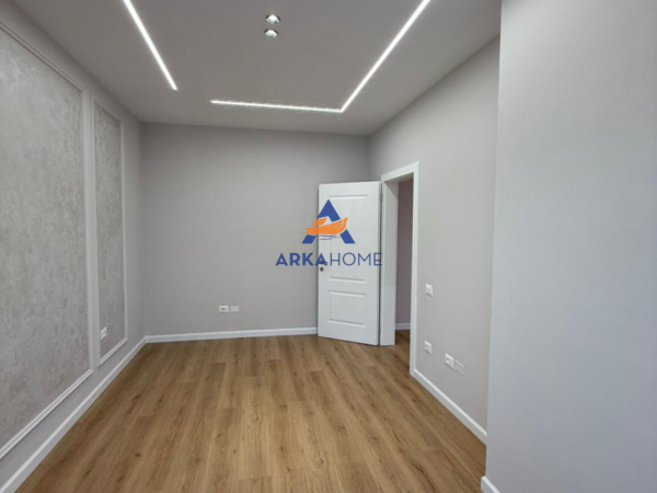 Tirane, shitet apartament 1+1+Ballkon Kati 2, 60 m² 110.000 € 