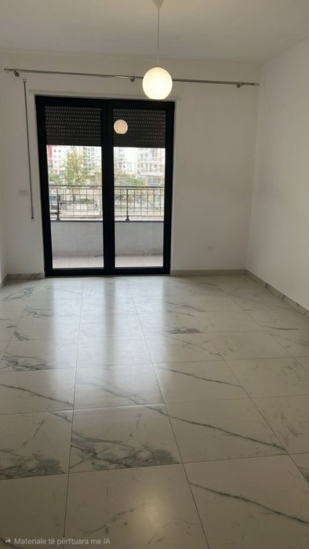 Tirane, jepet me qera zyre , 101 m² 550 € (Rruga Karl Gega)