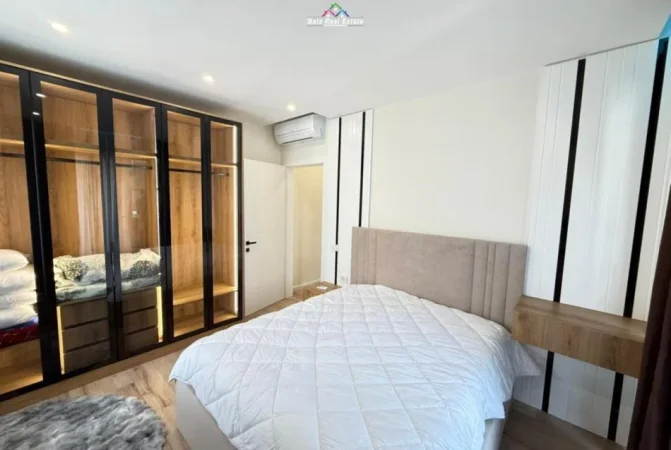 Tirane, shes apartament 1+1 Kati 3, 99 m² 330.000 € (Rruga Mine Peza)