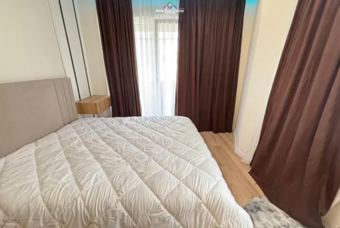 Tirane, shes apartament 1+1 Kati 3, 99 m² 330.000 € (Rruga Mine Peza)