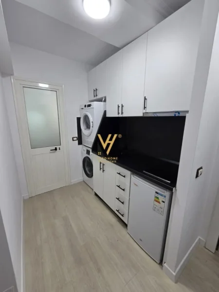 Tirane, jepet me qera garsonier Kati 2, 34 m² 500 € (QENDER)