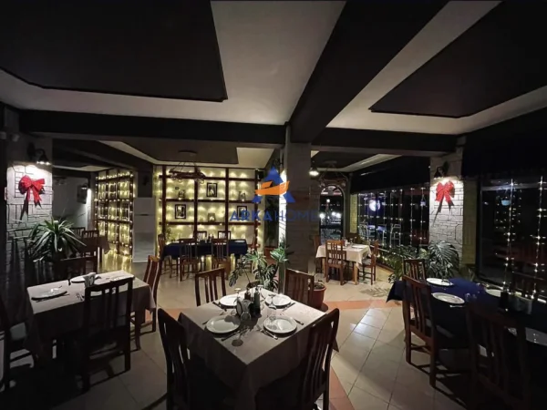 Tirane, shitet bar-resorant Kati 4, 16.000 m² 1.300.000 € 