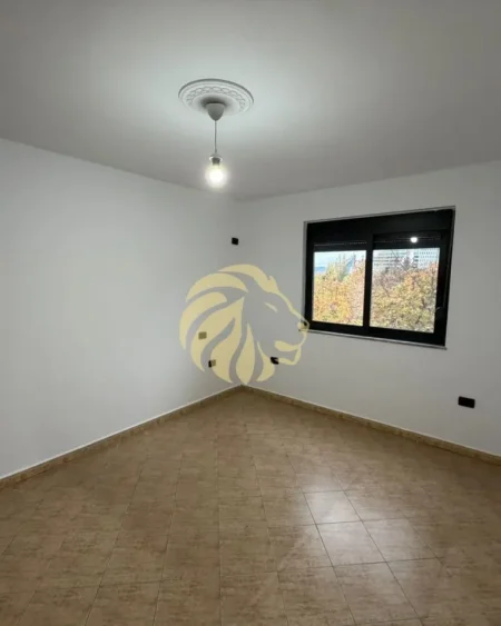 Tirane, shitet apartament 2+1 Kati 4, 80 m² 225.000 € (rruga e elbasanit)