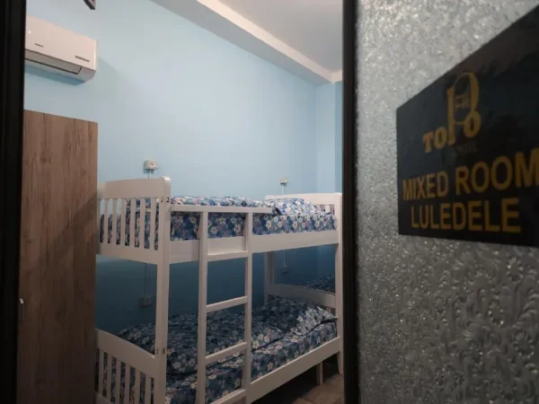 Me qera - Dhoma të përbashkëta mix, private dhe vetëm vajzash nga 7.5 euro dita, ose mujore nga 200euro