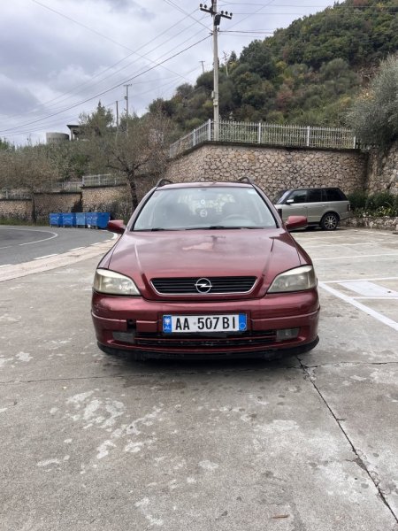 Tirane, shes makine Opel Astra Nafte, vishnje manuale Kondicioner 370.000 km 120.000 lek
