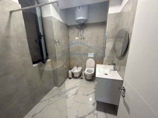 Tirane, jepet me qera apartament 2+1 Kati 5, 121 m² 600 € (Unaza e re, Urban Gate,)