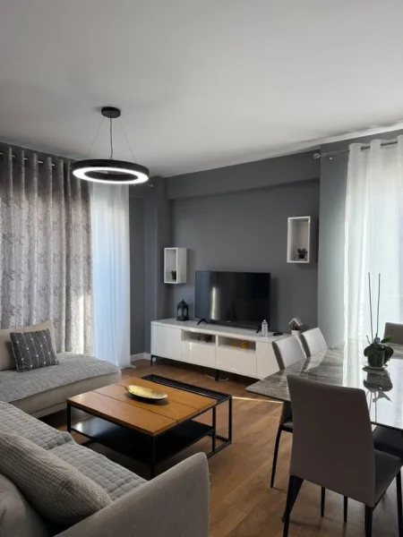 Tirane, jepet me qera apartament 2+1 Kati 3, 85 m² 800 € (Jordan Misja)
