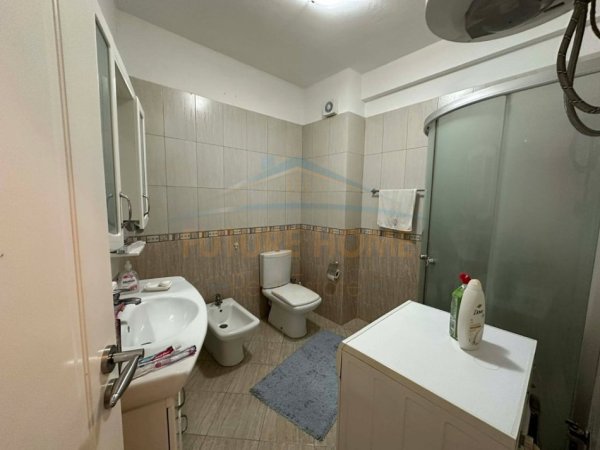 Tirane, shitet apartament 2+1+Ballkon Kati 2, 123 m² 160.000 € (UNAZA E RE)