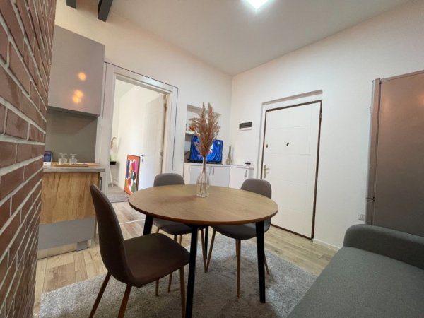 Tirane, jepet me qera apartament 1+1 Kati 3, 52 m² 600 € (Myslym Shyri)