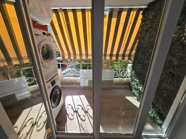 Tirane, jepet me qera garsonier 1+1+Ballkon Kati 2, 38 m² 500 € (Qender)