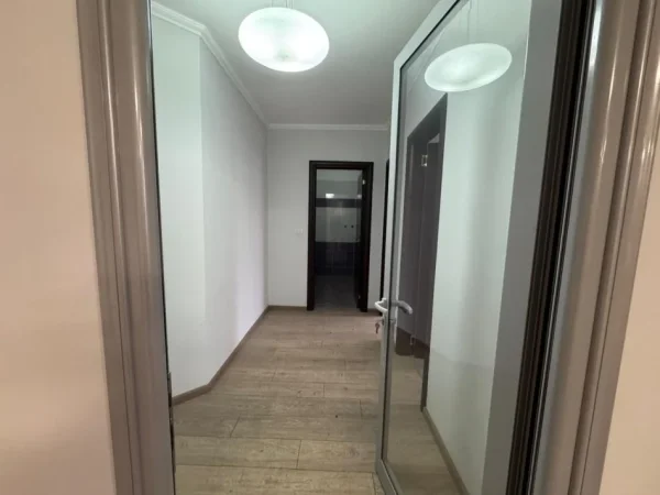 Tirane, shitet apartament 2+1+Aneks+Ballkon Kati 3, 103 m² 258.000 € 