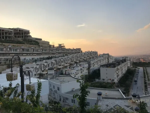 Tirane, shitet apartament 1+1+Aneks+Ballkon Kati 4, 73 m² 135.600 € (Kodra e Diellit 2)