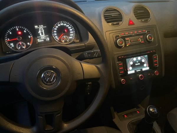 Tirane, shes minivan | minibus VW Caddy Maxi 7 vende Nafte, gri e erret manuale Kondicioner