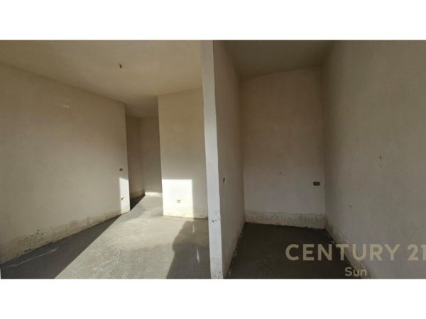 Tirane, shes apartament 1+1 Kati 6, 40 m² 102.000 € (Pazari Ri)