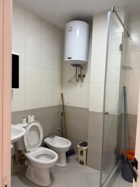 Tirane, jepet me qera garsonier 1+1 Kati 4, 35 m² 500 € 