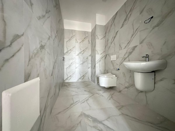 Tirane, shitet apartament 2+1+2+Ballkon , 123 m² 170.000 € (Ish Dogana, Eagle Residence)