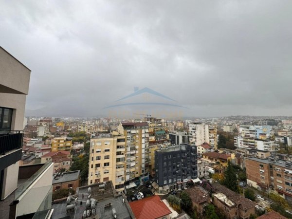Tirane, jepet me qera apartament 2+1+Aneks+Ballkon Kati 10, 118 m² 1.250 € (PAZARI I RI)