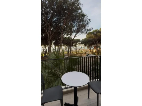 Mali Robit, shitet apartament 2+1+Ballkon Kati 2, 92 m²