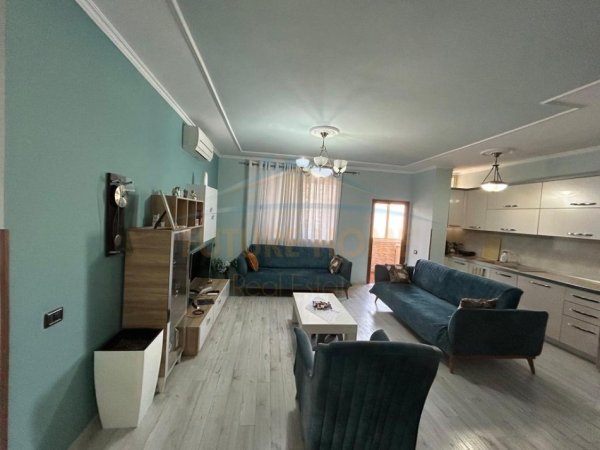 Durres, shitet apartament 3+1+Ballkon , 135 m² 160.000 € 
