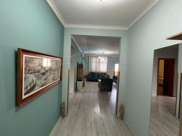 Durres, shitet apartament 3+1+Ballkon , 135 m² 160.000 € 