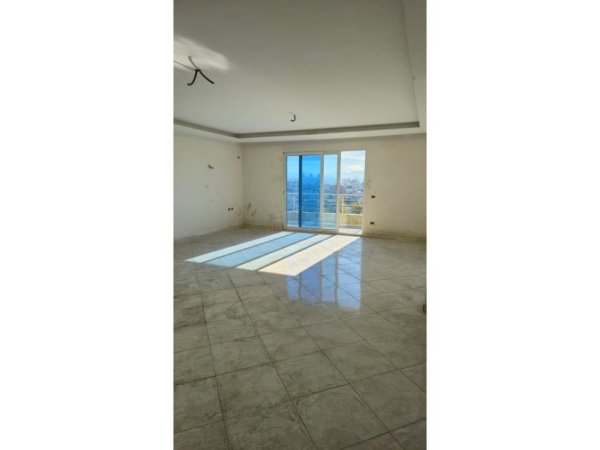 Tirane, shitet apartament 2+1 Kati 11, 138 m² 137.000 € (Bulevardi Blu Kamez)
