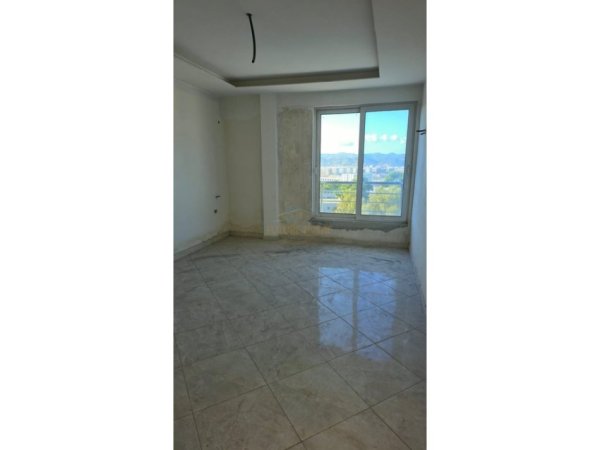 Tirane, shitet apartament 2+1 Kati 11, 138 m² 137.000 € (Bulevardi Blu Kamez)