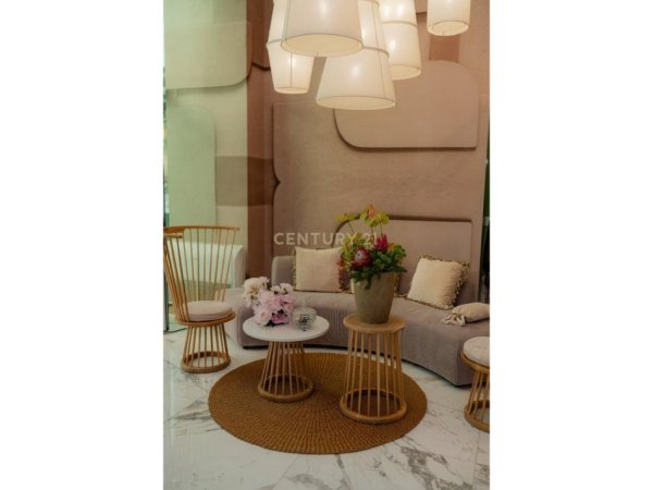 Tirane, shes Biznes – Parukeri &amp; Estetikë Neom127616 200.000 €