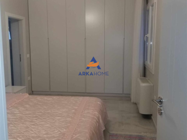 Tirane, jap me qera apartament 2+1 Kati 0, 150 m² 800 € 