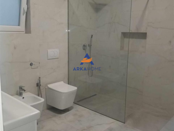 Tirane, jap me qera apartament 2+1 Kati 0, 150 m² 800 € 