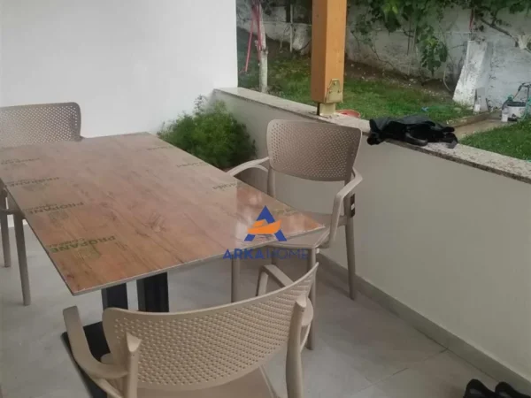 Tirane, jap me qera apartament 2+1 Kati 0, 150 m² 800 € 