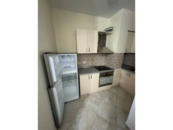 Tirane, jepet me qera garsonier 1+1 Kati 3, 50 m² 500 € (Neom127751)
