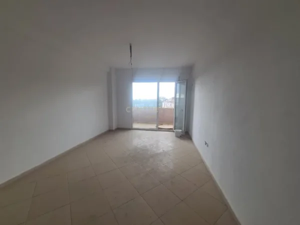 Tirane, shitet apartament 2+1 Kati 4, 118 m² 129.800 € (Rruga Ramazan Gaxherri)