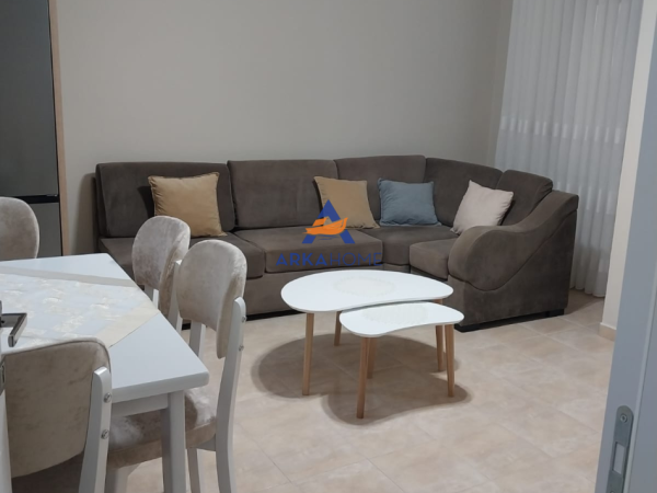 Shqiperi, jepet me qera apartament 1+1+Ballkon Kati 1, 60 m² 519 €
