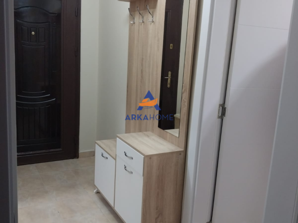 Shqiperi, jepet me qera apartament 1+1+Ballkon Kati 1, 60 m² 519 €