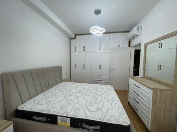Tirane, jepet me qera apartament 1+1 Kati 6, 70 m² 700 € (Zogu iZI)