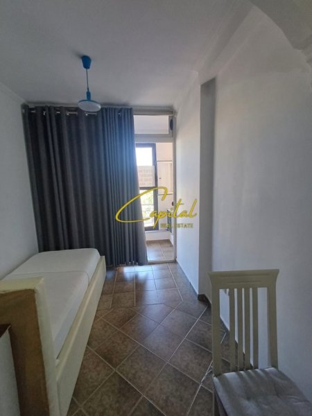 Tirane, jepet me qera apartament 2+1 Kati 1, 74 m² 500 € (YZBERISHT)