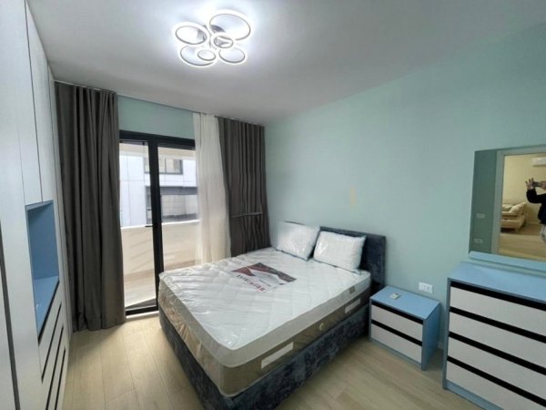 Tirane, jepet me qera apartament 2+1 Kati 2, 113 m² 1.200 € (liqeni thate)