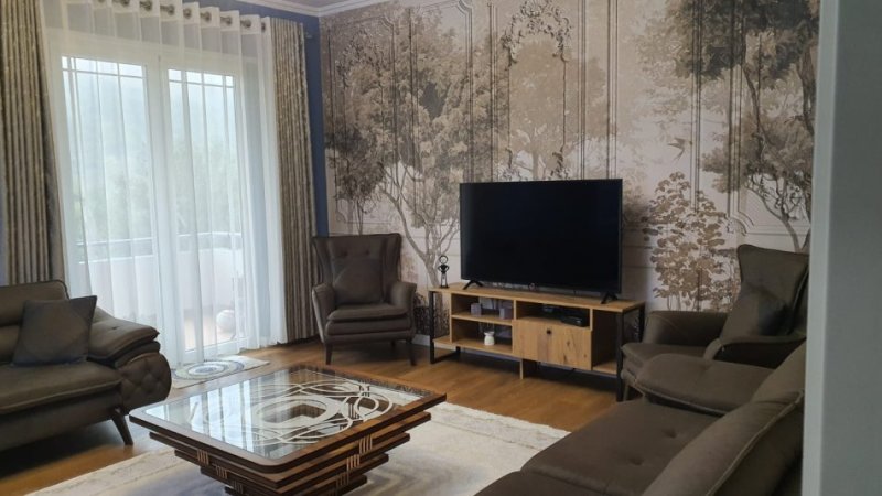 Tirane, shitet apartament 2+1+Ballkon Kati 2, 255.000 € 