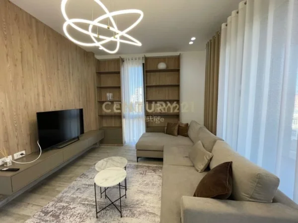 Tirane, jepet me qera apartament 2+1+Ballkon Kati 4, 118 m² 1.300 € (Rruga Dritan Mezini)