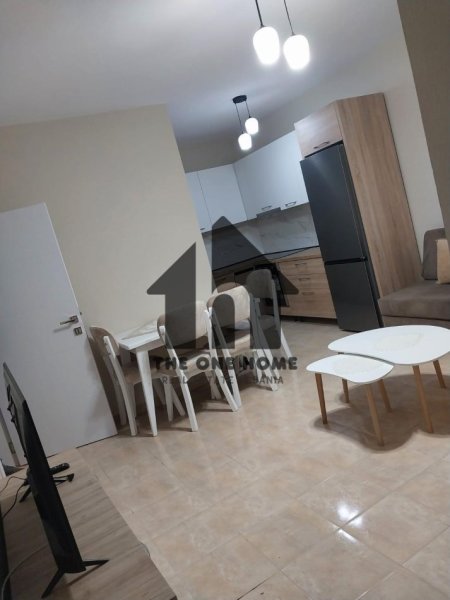 Tirane, jepet me qera apartament 1+1+Ballkon Kati 2, 70 m² 500 € (fillimi Kodres Diellit)