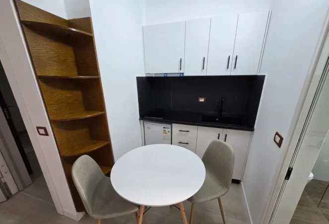 Tirane, jepet me qera garsonier Kati 2, 35 m² 550 € (QENDER MUZEU)