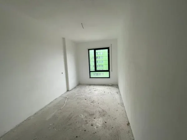 Tirane, shitet apartament 3+1+Ballkon Kati 5, 121 m² 175.000 € (Rruga 5 Maji, Tiranë)