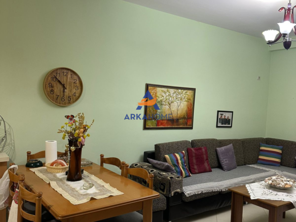 Tirane, jepet me qera apartament 1+1+Ballkon , 68 m² 400 € 