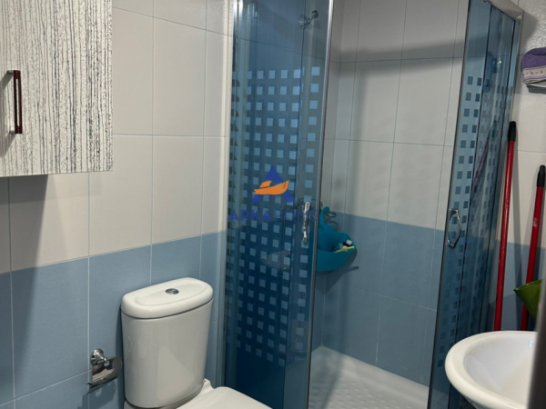 Tirane, jepet me qera apartament 1+1+Ballkon , 68 m² 400 € 