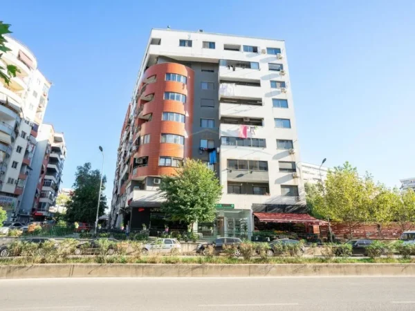 Tirane, shitet apartament 2+1 Kati 2, 104 m² 210.000 € 
