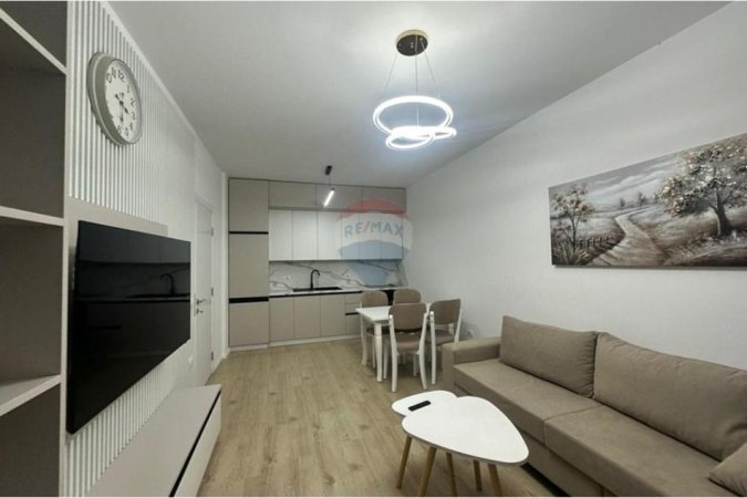 Tirane, jepet me qera apartament 2+1 , 100 m² 1.000 € (Kika 2, Tiranë)