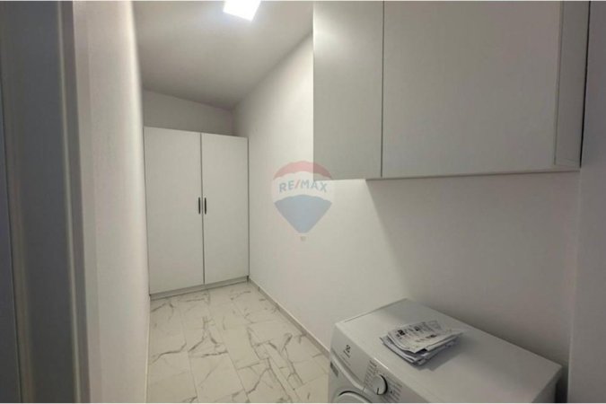 Tirane, jepet me qera apartament 2+1 , 100 m² 1.000 € (Kika 2, Tiranë)