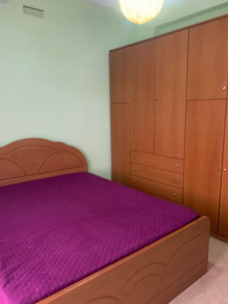 Tirane, jepet me qera apartament 1+1+Ballkon Kati 3, 60 m² 400 € (Selite te vogel)