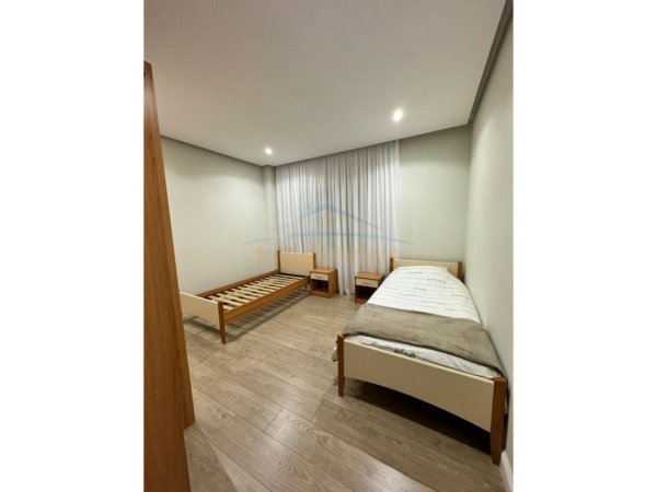 Durres, shitet apartament 2+1+Ballkon Kati 2, 91 m² 