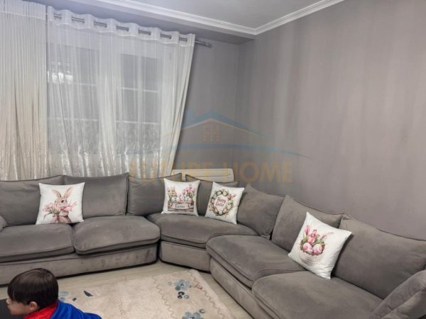 Durres, jepet me qera Vile 2+1 Kati 2, 200 m² 1.500 € 